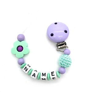 Schnullerkette mit Namen - Silikonblume und Häkelperle