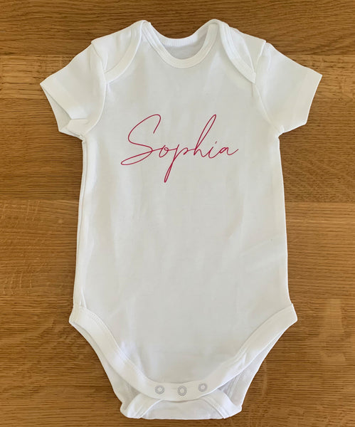 Body und Lätzchen mit Name