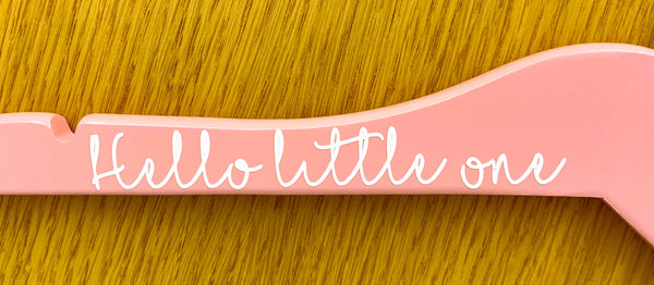 Kleiderbügel Hello little one
